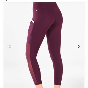 Fabletics Powerhold Capri leggings